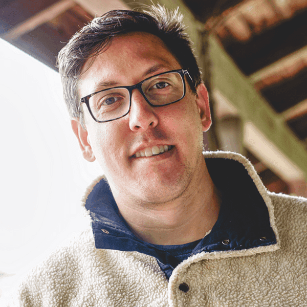 Grant Holden headshot